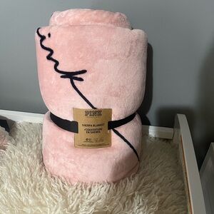 VS pink Sherpa blanket